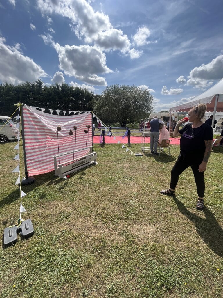 Outdoor wedding games creating relaxed entertainment for guests